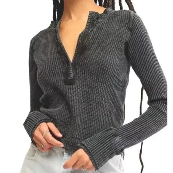 NWOT Free People One Colt LS Waffle Knit Thermal Henley Top, Size XS, Black - Picture 1 of 11
